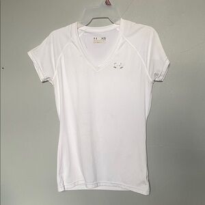 Under Armour Women’s XS White V Neck Semi Fitted heat gear performance T shirt